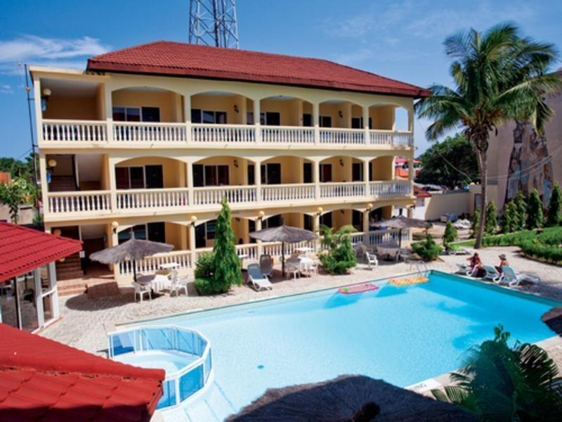 Sarges Hotel Serrekunda Exterior photo